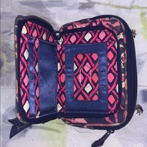 ⭐️free when bundled with 3 other items or more⭐️